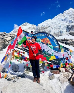 Vandana Lalwani Instagram - Everest Base Camp 8th Oct 2024. 
Bucketlist ✅

Conquered the toughest challenge, both mind and body pushed to the limit, and I’ve never felt more alive. Everest Base Camp: The hardest climb, the greatest achievement 🏔 

#MindOverMatter #BucketListAchieved #EverestBaseCamp #everestbasecamptrek #everestbasecampoct2024 #nepal #trekking #everest #vandanalalwani