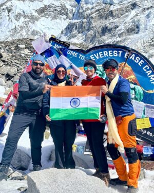 Vandana Lalwani Instagram - Everest Base Camp 8th Oct 2024. 
Bucketlist ✅

Conquered the toughest challenge, both mind and body pushed to the limit, and I’ve never felt more alive. Everest Base Camp: The hardest climb, the greatest achievement 🏔 

#MindOverMatter #BucketListAchieved #EverestBaseCamp #everestbasecamptrek #everestbasecampoct2024 #nepal #trekking #everest #vandanalalwani