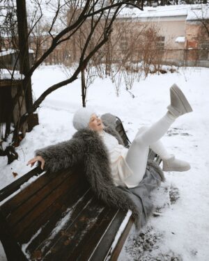 Varvara Shcherbakova Instagram - 32 - это норма!

Всегда мечтала так сказать о возрасте) каждый свой год считаю новой мудростью😌

Спасибо огромное за поздравления и пожелания! Пусть у вас будет всё то же самое, но в тыщу раз больше🫂