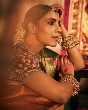 Veebha Anand Instagram - 🍃🪷🍃

📸 @rachitvoraphotography 
👗 @sanalakhanifashionstylist 
MUAH @blush_on_by_shrutishah @the_hair_flares 
Jewelry @flyrobe_srishringarr 
Blouse @yosshitanehafashionstudio