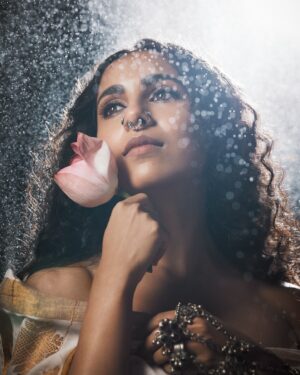 Veebha Anand Instagram - Wrapped in whispers of gold and lace,
She stands a vision, calm embrace.
A flower held, a spirit free,
Rooted deep, yet wild as sea.

@rachitvoraphotography @sanalakhanifashionstylist @blush_on_by_shrutishah @the_hair_flares @copperbrown_productionbkk @dungrani_official