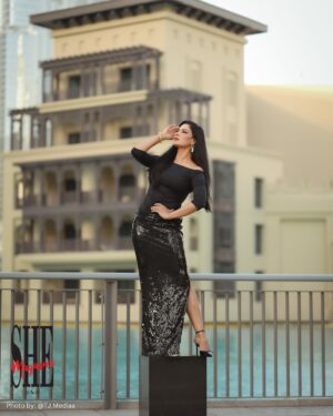 Veena Malik Instagram - In a world where public figures are constantly scrutinized, Veena Malik’s story shines as a testament to personal growth, resilience, and spiritual transformation. 

Once celebrated for her dynamic career in the South Asian entertainment industry, Veena has embarked on a new path that beautifully weaves together love, companionship, and faith. Speaking with SHE, Veena Malik reflects on her journey, sharing insights on life, love, and the lessons she’s learned along the way.

@theveenamalik 

Link in bio: 
https://shemagazineusa.com/veena-malik/

#VeenaMalik #SHEro #Globalimpact #Empowerment #WomeninShowbiz #Actress