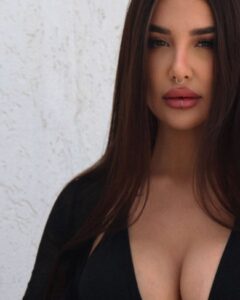 Actress Victoria Macan HD Photos and Wallpapers December 2024