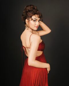 Actress Vidhi Yadav HD Photos and Wallpapers December 2024