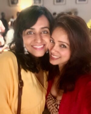 Vidya Malvade Instagram - #SHUKRIYALOLZEENAT 🤩
4 years .. 3 seasons .. So much love you guys have been pouring upon us …❤️‍🔥❤️‍🔥❤️‍🔥❤️‍🔥
Been trying to read all your beautiful comments , letters & reviews that y’all are writing with so much heart & warmth 

Here are the peeps who made it happen .. my lil blessings .. there are sooo many more .. to all our teams who worked tirelessly to create the magical MM season 3 

& Our hearts are fulllll 
Thankyou.. thank you everyone 

#MISMATCHEDONNETFLIX
#MismatchedS3onnetflix 
@netflix_in @rsvpmovies