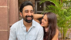 Vidya Malvade Instagram - Wondering how we got here.
#sidnat over the years.

Mismatched season 3 will be yours on the 13th December.
See you on @netflix_in 
❤️🧿