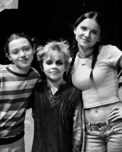 Actress Violet McGraw HD Photos and Wallpapers October 2024