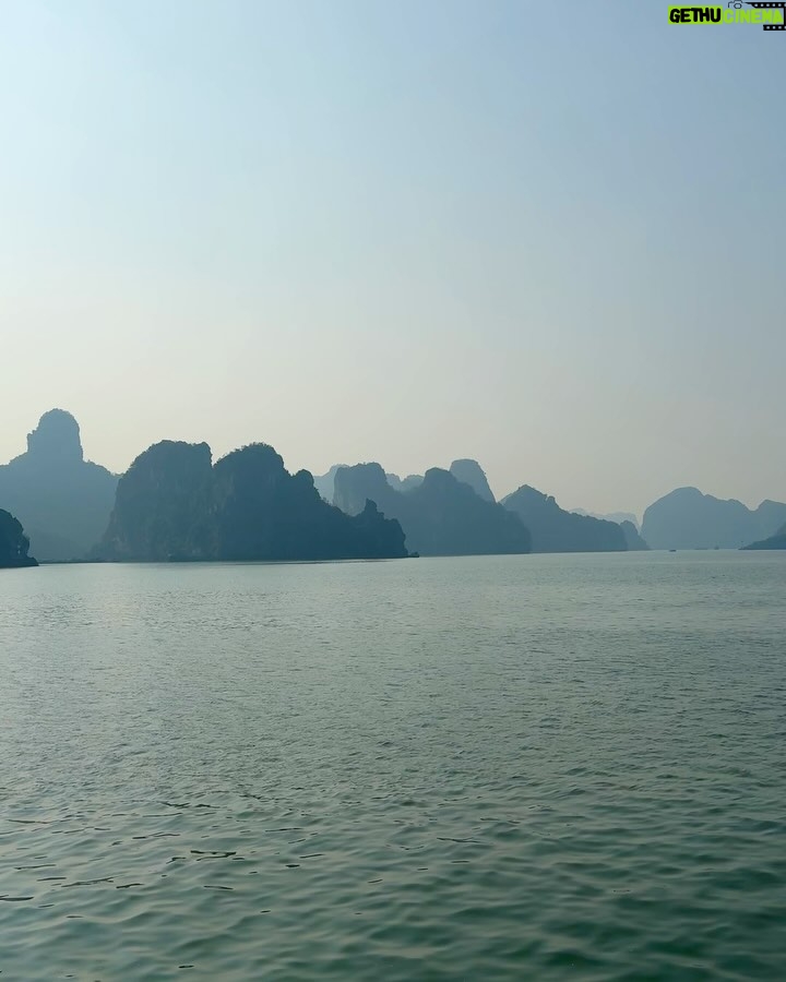 Virginie Conte - 2.9K Likes - Un carrousel (de 10 photos tjs - coucou @instagram 😒) du vietnam 🇻🇳