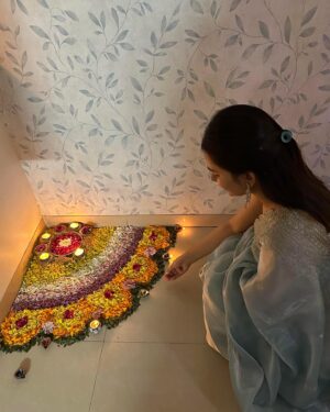 Virti Vaghani Instagram - Happy Diwali 🪔 

I know it’s little late heheh🤭