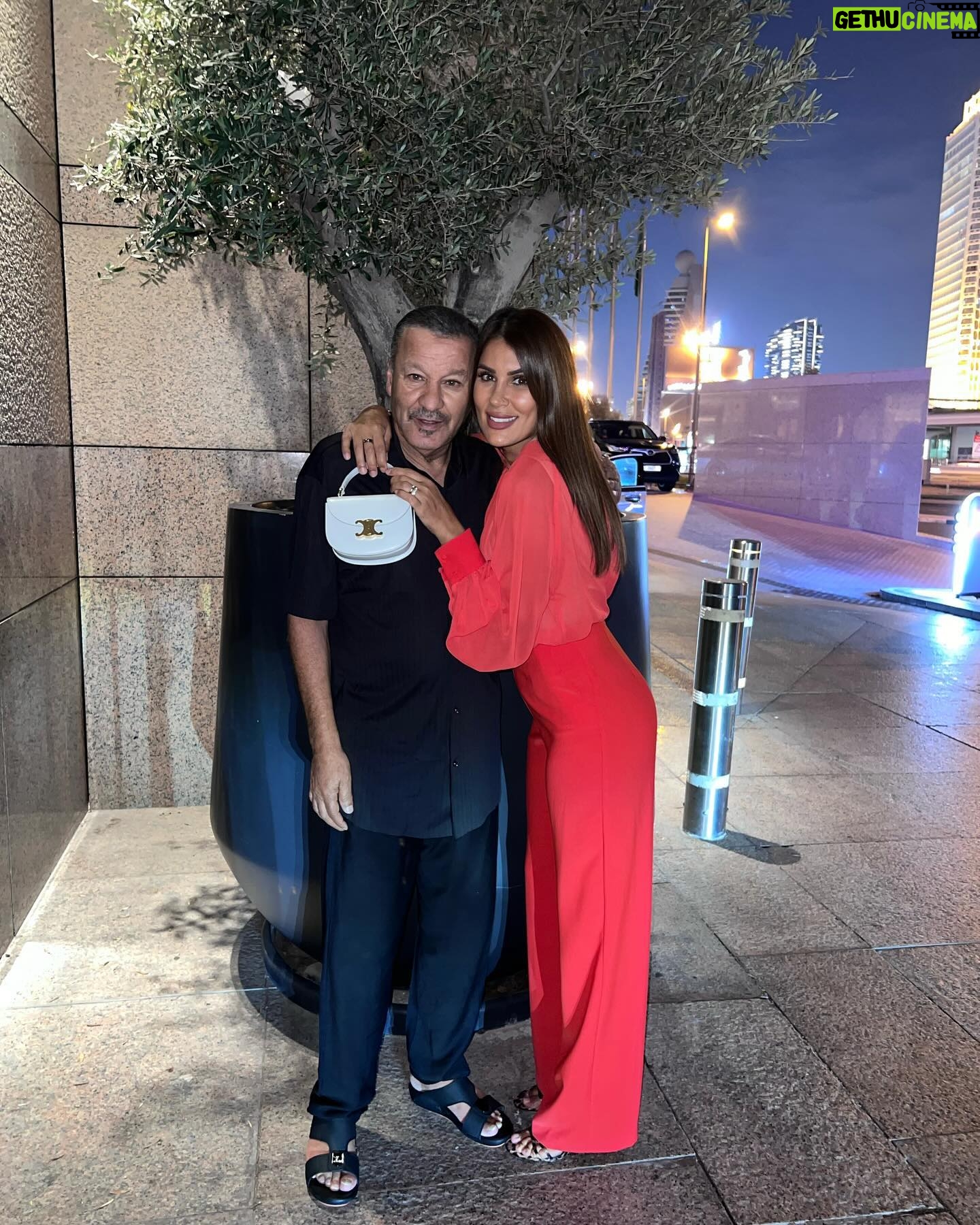 Wafa El Mejjad - 3 Likes - Derniers jours à Dubaï pour mes parents 😍❤️