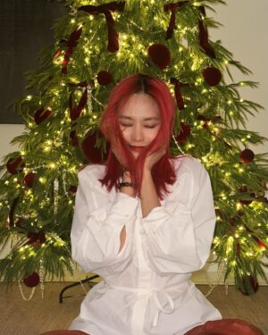 Wang Feifei Instagram - Merry Christmas🎄