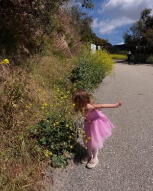 Weronika Rosati Instagram - On my birthday I'm posting some beautiful memories from places in Los Angeles that are now devastated or affected by the raging wildfires 💔 Hell of a birthday. Please keep safe and sending prayers to all those who suffered through those fires unimaginable losses🙏🏼