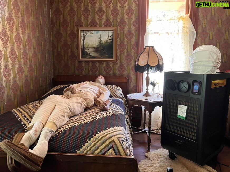 Willa Fitzgerald - 17K Likes - Some assorted and never before seen #bts to belatedly celebrate @strangedarlingfilm!! Itās now available to buy and watch thru the streaming service of your choice. If you didnāt get to see it at a theater or you just want to watch it a few more times (š), go add it to your queue. Thank you to everyone whoās supported our film and to everyone whoās still talking about it!! ā„ļøā„ļøā„ļø