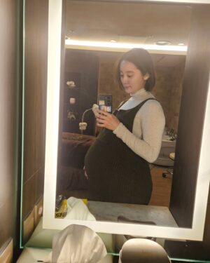 Woo Hye-rim Instagram - 더 늦기 전에 올리는 마지막 만삭 사진🙂💓 #새로운시작