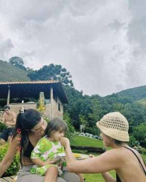 Yanna Lavigne Instagram - Uma virada mágica, eu chamaria. Foi especial demais.
Amo cada um de vocês ❤️