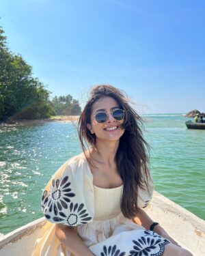 Yashaswinee Raje Singh Instagram - swipe to see my  1