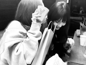 Yeonjung Instagram - 2024년도 곧 끝👋