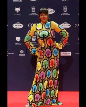 Yolanda Ramos Instagram - Ayer en @premiosferoz pude disfrutar este vestidazo de @maria_escote con unos maravillosos complementos de @swarovski.
