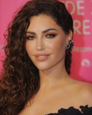 Yolanthe Cabau Instagram - Last night was such a special moment as we premiered Love Without Boundaries in Amsterdam. ✨

Playing the lead character in this film has been an incredible journey, filled with so much passion and hard work. The character I play, Julia, is battling cancer and, because of it, understands the need to completely change her life. It was emotional and sometimes difficult to play, knowing how many people are affected by this terrible illness. 💔

It was a real team effort making this movie, with an amazing cast and crew who gave everything to bring this story to life. I feel so grateful and humbled to be working alongside such talented people, and I couldn’t be more proud of what we created together! 🙏🏼

Go see it in theaters now! 🍿🎬