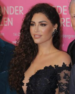 Actress Yolanthe Cabau HD Photos and Wallpapers July 2023
