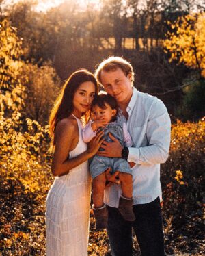 Yongwaree Anilbol Instagram - A year of growth and change 🫧but one thing that remains the same is our teamwork @william_cav JMAC is the happiest kid I have ever seen. I guess that’s our achievement this year 🩷 raising our sunshine to just be SIMPLE & HAPPY 🌈🌈🌈 and I thank my lucky stars for everything 🙏🏻 

🎞️ @spurhaus