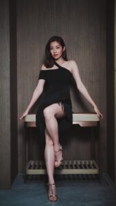 Actress Yoyo Chen HD Photos and Wallpapers January 2025