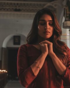 Actress Yukti Thareja HD Photos and Wallpapers January 2025
