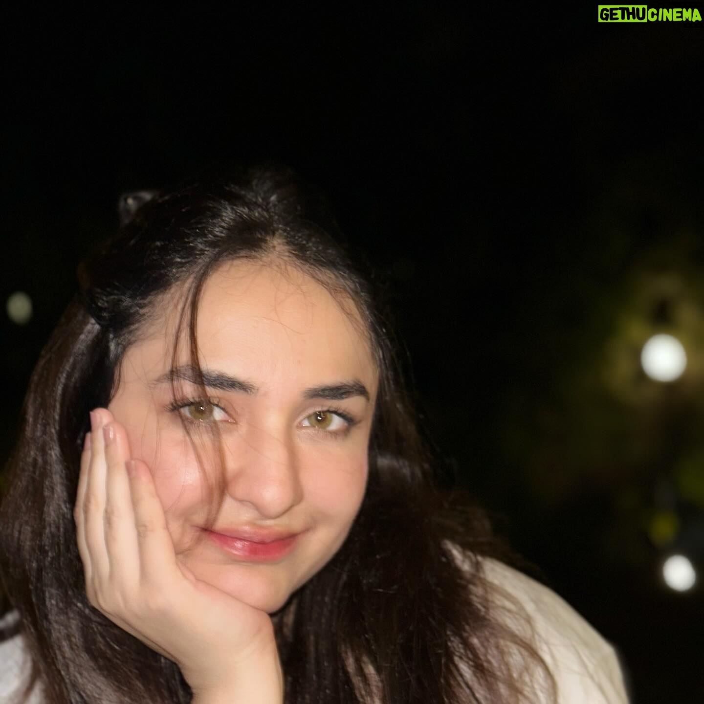 Yumna Zaidi - 602.3K Likes - Winters ap kab aao gay ? 🧣🧤🧦👢
