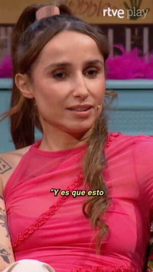 Zahara Instagram - Si no le hablaríamos a una amiga así jamás, ¿por qué nos hablamos a nosotras mismas de esa forma tan injusta y dura a veces? Buena reflexión de @henarconh_ y @zaharapop 🫂

Al cielo con ella, programa completo en @rtveplay ☁️