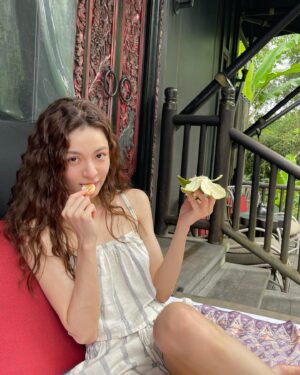 Zhong Chuxi Instagram - Vacation in Bali🐛🌳🌿