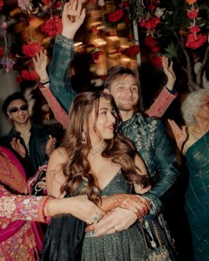Aaliyah Kashyap Instagram - mehendi & masti time 💚

📷- @fourfoldpictures
Outfit - @anitadongre
Jewels- @anitadongre
Footwear - @aprajitatoorofficial 
Styled by- @sheefajgilani 
Assisted by- @shriyaamahajann @eshawadhwa_ @niyoshi.jain
HMU- @shradhaluthra 
Wedding planner & decor- @theserendipitycoindia 
Mehendi by- @bridalmehndiqueen