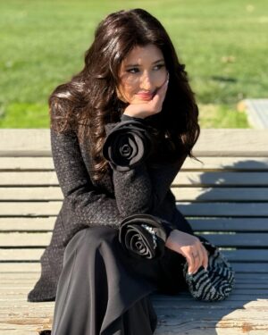 Aanchal Sharma Instagram - Sugarhigh ✨
@manis_rai making winter stylish🖤 @manishrai_readytowear