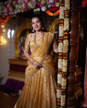 Aarthi Subash Instagram - So feminine with grace ✨ 
#sindhubhairavi #beingbhairavi #aarthisubash