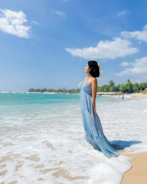 Aarya Maya Instagram - Mermaid moments 🌊🐚🦀

Dress by @fwd 

#beachlife #ootd #beachphotography #vacation #srilanka