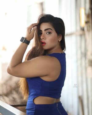 Aasma Sayed Instagram - Wats coming is greater than wat you ve been waiting for !
- @eagle_impulse 

#recent #blue #photooftheday #photography #motivation #loveyourself #magnificent_meowdels