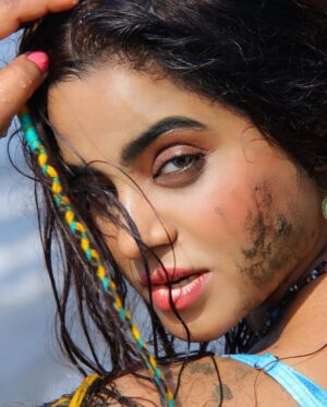 Aasma Sayed Instagram - By the #beach 

#beach #beachlife #vibes #blue #goa #bts #love 💞