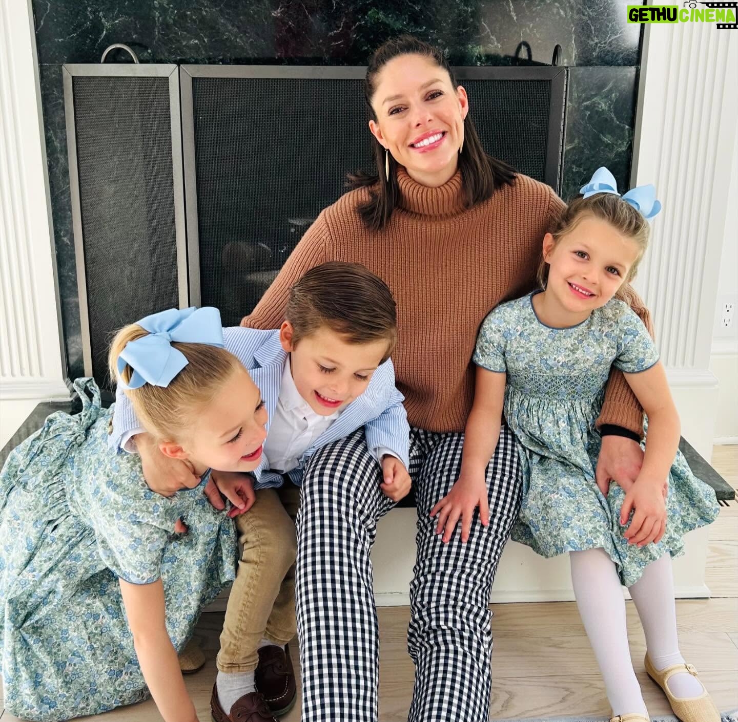 Abby Huntsman - 2.3K Likes - One day soon we won’t be able to get away with oversized bows and cheesy photos but for now I’ll hold on hard to it. Hopping into Easter Weekend with our favs 🐕 🥕 🐰