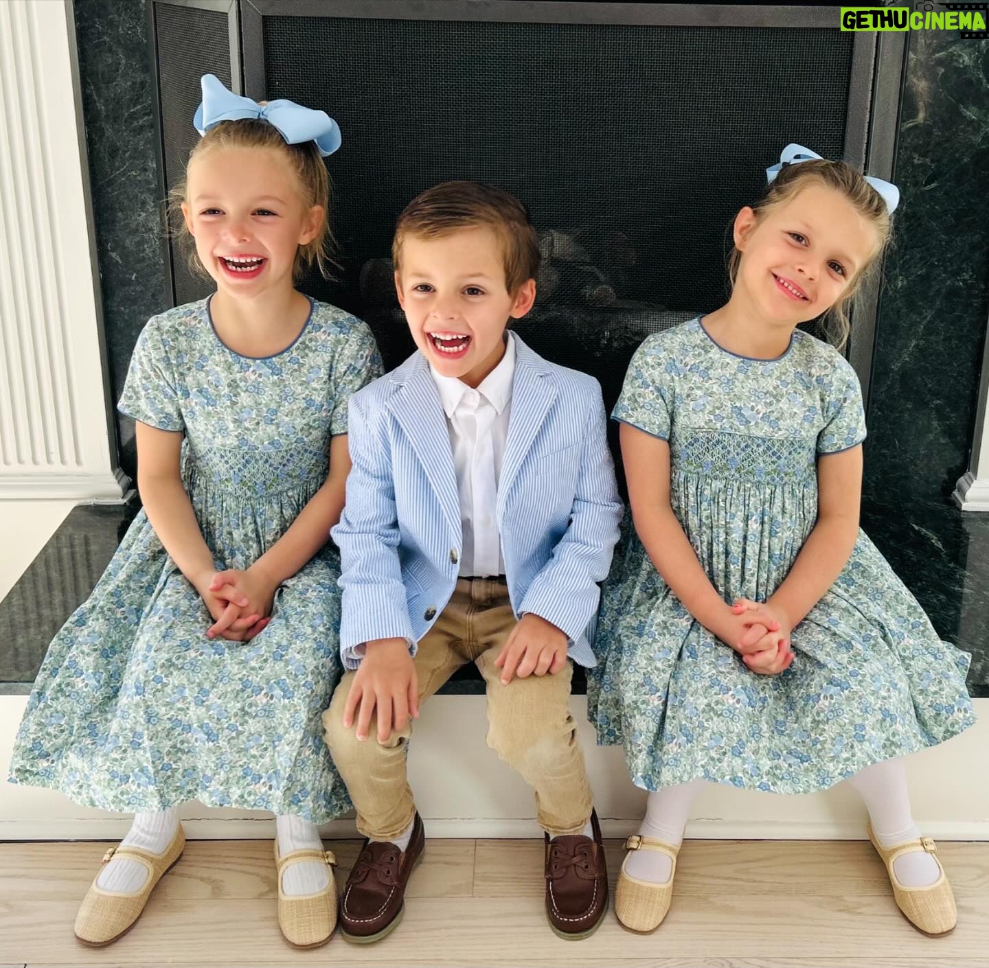 Abby Huntsman - 2.3K Likes - One day soon we won’t be able to get away with oversized bows and cheesy photos but for now I’ll hold on hard to it. Hopping into Easter Weekend with our favs 🐕 🥕 🐰