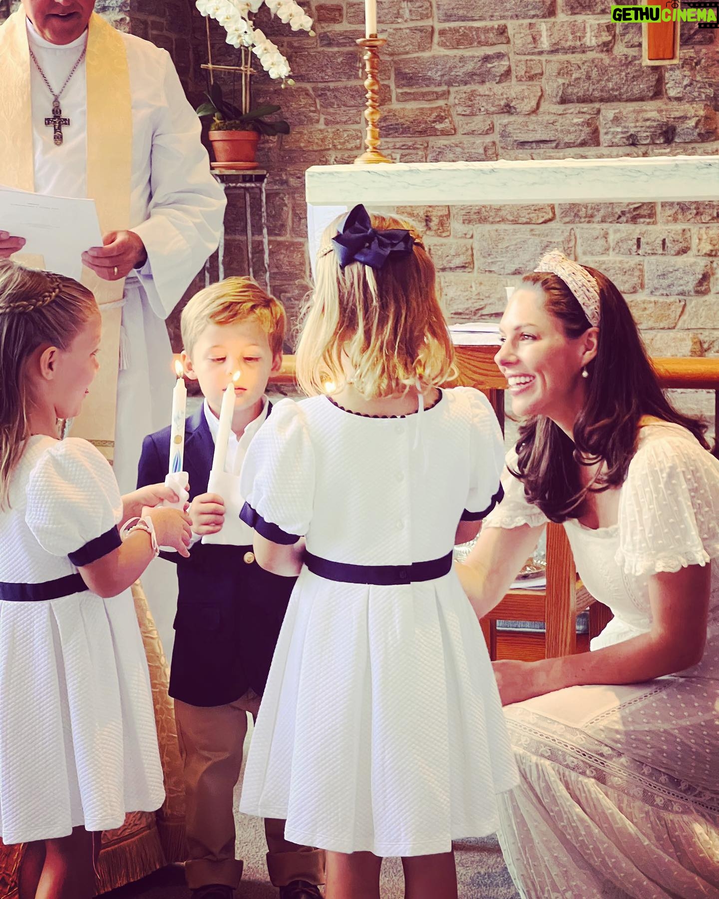 Abby Huntsman - 3.9K Likes - Sharing the universal values of Christ to the next generation. Such a memorable day with so many we love 💜