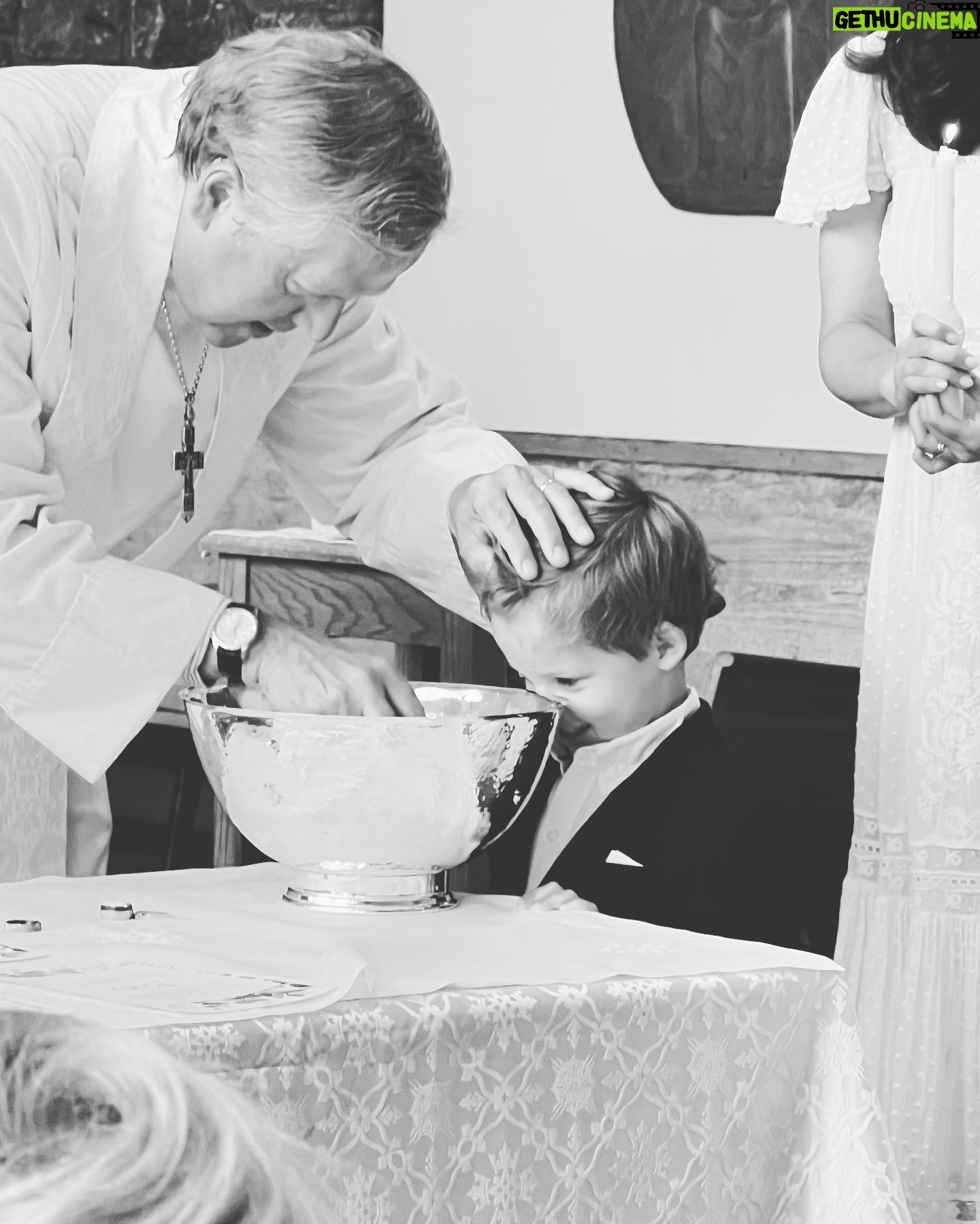 Abby Huntsman - 3.9K Likes - Sharing the universal values of Christ to the next generation. Such a memorable day with so many we love 💜
