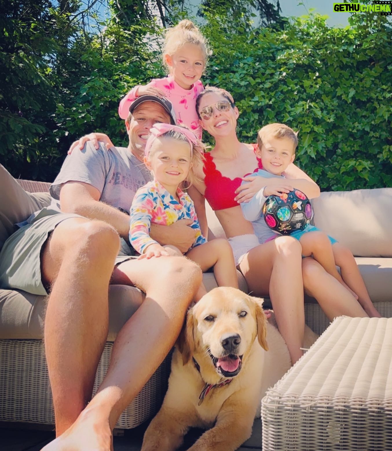 Abby Huntsman - 2.8K Likes - Even got George to smile. Fav little crew 🇺🇸 🇺🇸 🇺🇸
