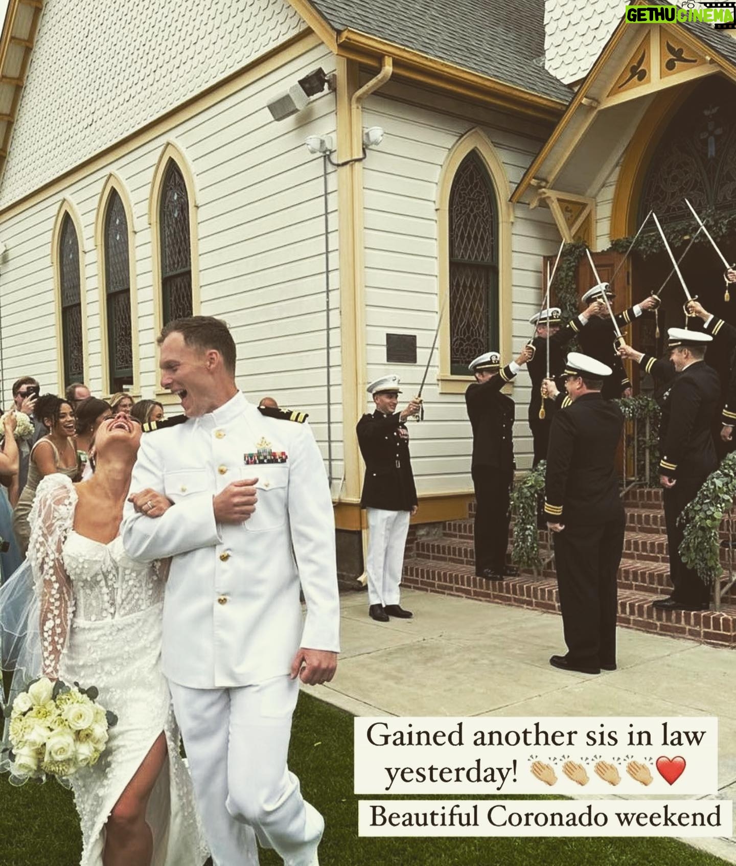 Abby Huntsman - 6.3K Likes - My little bro is married! And we get a new amazing sis!! Love you @allisongaskins. The most memorable weekend celebrating love, family and service 🇺🇸