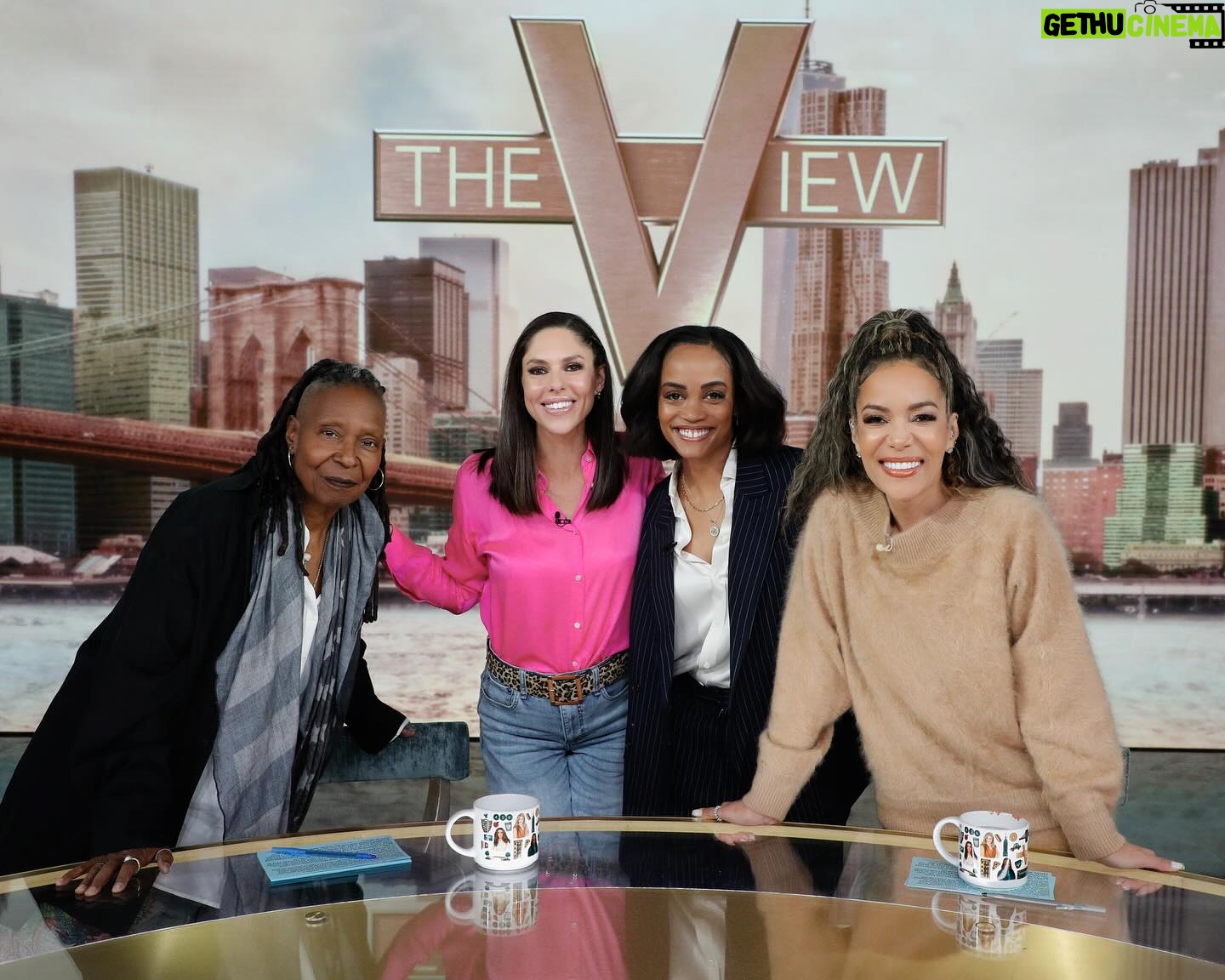 Abby Huntsman - 1.5K Likes - 💜 💜 @theviewabc
