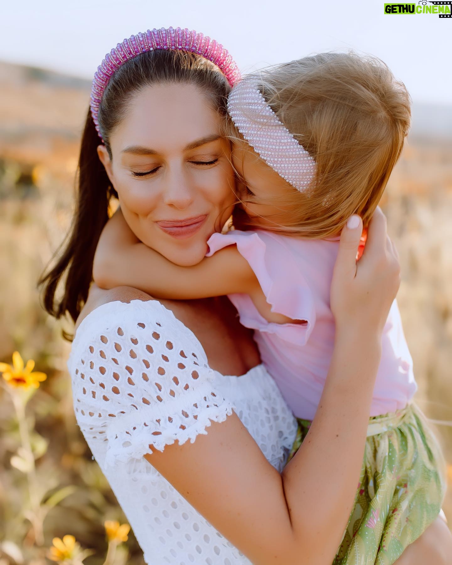 Abby Huntsman - 2.9K Likes - 🌻 💜