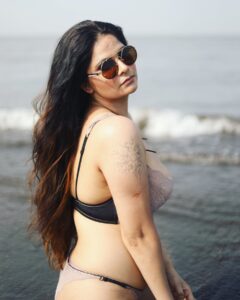 Actress Abha Paul HD Photos and Wallpapers February 2025