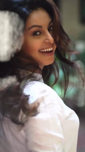 Abhinaya Instagram - Let the eyes speak ❤️ The most beautiful person inside out @abhinaya_official 🤗  One of the most special shoots I’ve done. 

Make up by @prabu_makeupartist Hairstyling by hairstylist_by_manikandan 😊