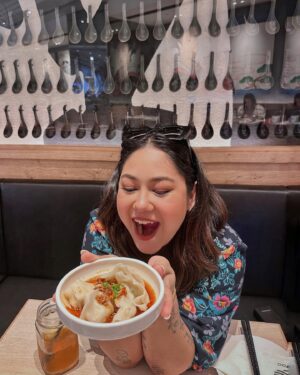 Aditi Shrestha Instagram - find someone who looks at you the way i look at gyoza🥟🤍 
SINGAPORE PART2 LIVE ON YT♥️