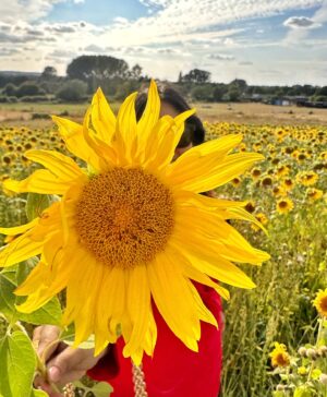 Aditi Shrestha Instagram - 🌻holding onto summer🌻 #countryside #london