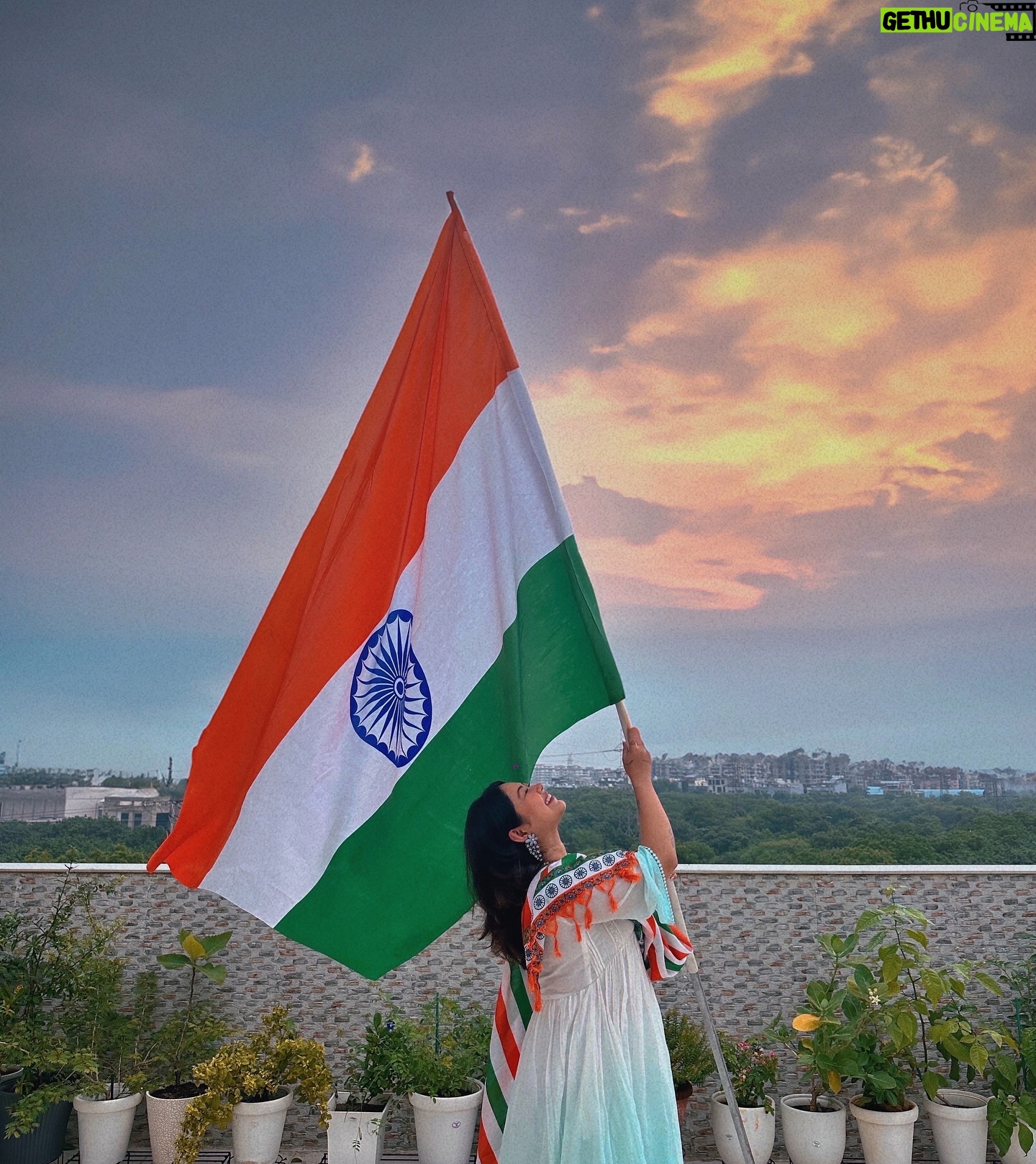 Aditi Shrestha - 18.7K Likes - वन्दे मातरम 🇮🇳🤍 As India celebrates its 78th year of independence, I have a confession to make. We're taught to recite jana-gana-mana & vande maataram from a very young age as a symbol of respect for our motherland but do we really mean it? do we really feel proud to be Indians when distressing news of heinous crimes, poverty and natural disasters consume our minds for a while..?
I want to take this opportunity to express how proud I am of my country which is constantly developing. I'm optimistic for a brighter future but for that we NEED to be honest with each other. Posting a story with 🇮🇳 on 15th August & 26th January won't cut it. So here are my expectations of how a TRULY independent country should feel like for me & how I need to be a responsible citizen as well-
• Women Safety - as an Indian woman I wish to feel free and safe in my own homeland and the recent Kolkata news has shook me to my very core. We NEED stricter actions.
• Employment Opportunities- i've always said that every woman ( or person ) must be financially independent and for that we will need the right education & skill set that prepares us for various jobs.
What do I do as a responsible citizen to contribute?
• Know my rights, educate myself and others around me, especially the men in my life to respect women not because they're your mom or sister. But because they're humans who deserve basic respect, safety, protection and support. It's the men of our generation that can bridge this gap of gender inequality.
• If you're someone with a roof over your head, internet connection and 3 meals per day then consider yourself privileged because many Indians do not have what you have. What can you and I do? Take responsibility of 1 person other than your family, for me it's my house helper/worker's children who are extremely dear to me and I fund their education every year.
There's a lot to be done but there's a lot we can do too 🤍 Proud to be an Indian but will be even prouder if we all took charge of whatever we can contribute in our respective capacity each day and hope for a better 79th year🇮🇳