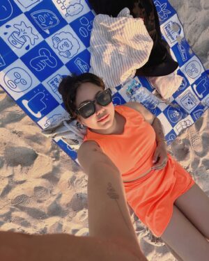 Aditi Shrestha Instagram - sunset chasing club 🌅🥥🐚💛